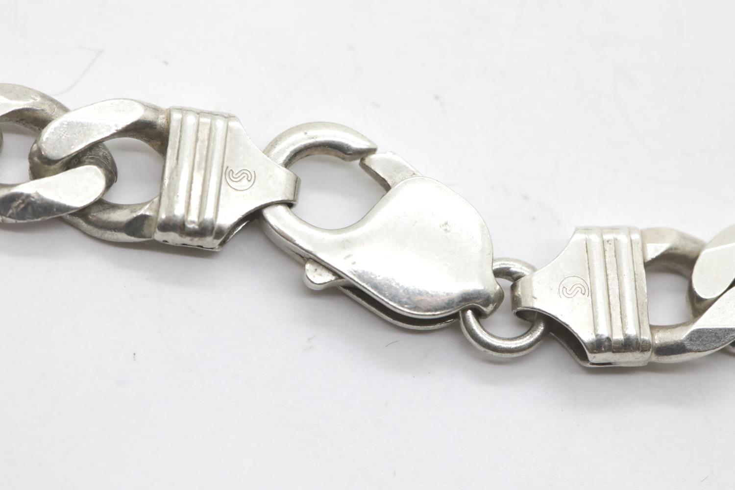 Gents 925 silver curb necklace, L: 50 cm, 74g. P&P Group 1 (£14+VAT for the first lot and £1+VAT for - Image 3 of 3