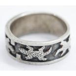 Vintage silver lizard band ring, size N. P&P Group 1 (£14+VAT for the first lot and £1+VAT for