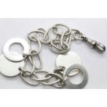 Vintage silver disc bracelet with swivel clasp, L: 23 cm. P&P Group 1 (£14+VAT for the first lot and