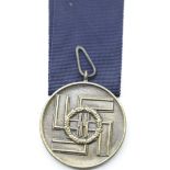 German WWII SS LS & GC 8 years medal. P&P Group 1 (£14+VAT for the first lot and £1+VAT for