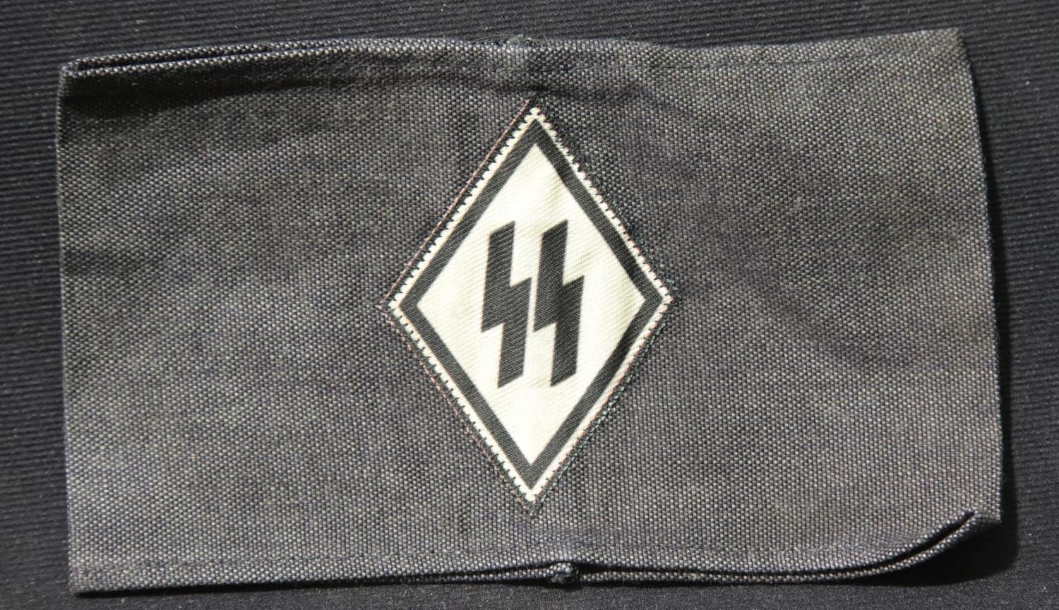 WWII style female Waffen SS funeral mourners armband. P&P Group 1 (£14+VAT for the first lot and £