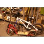 Childrens scooter and Stunt King bike. This lot is not available for in-house P&P.