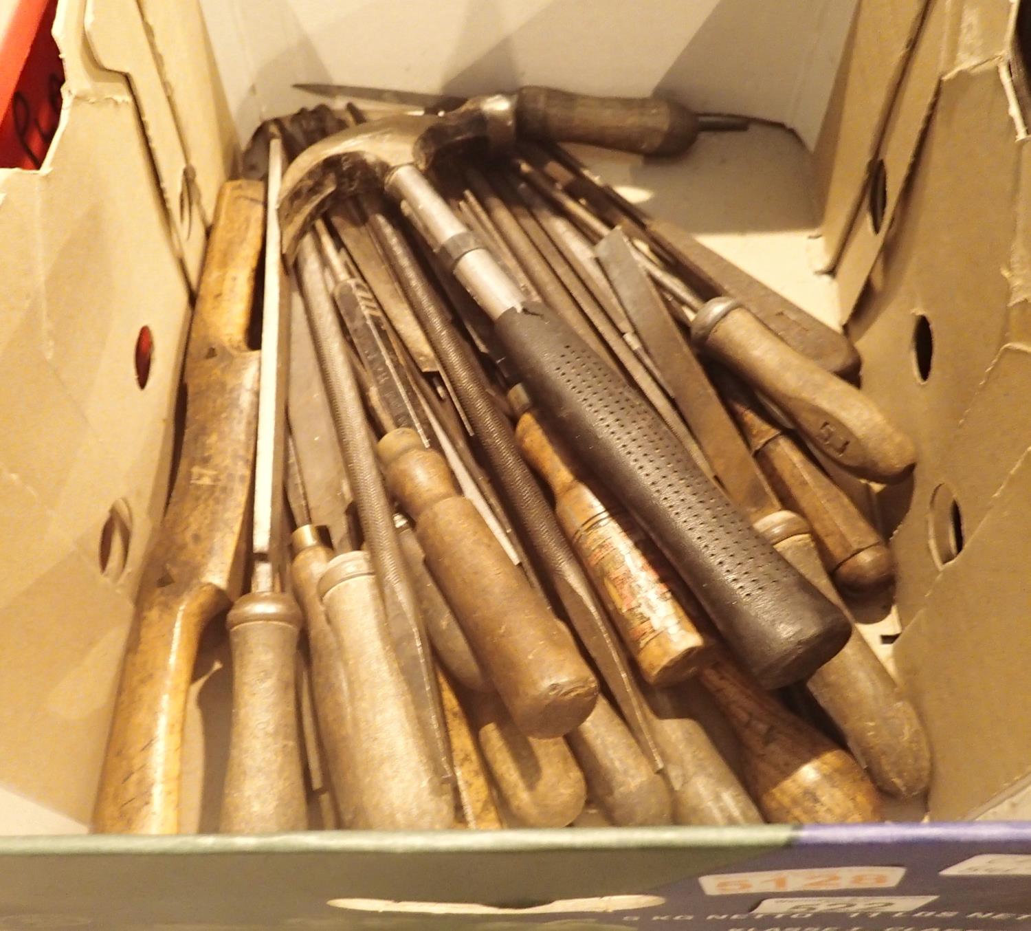 Box of vintage files, needle files and wood chisels. This lot is not available for in-house P&P.