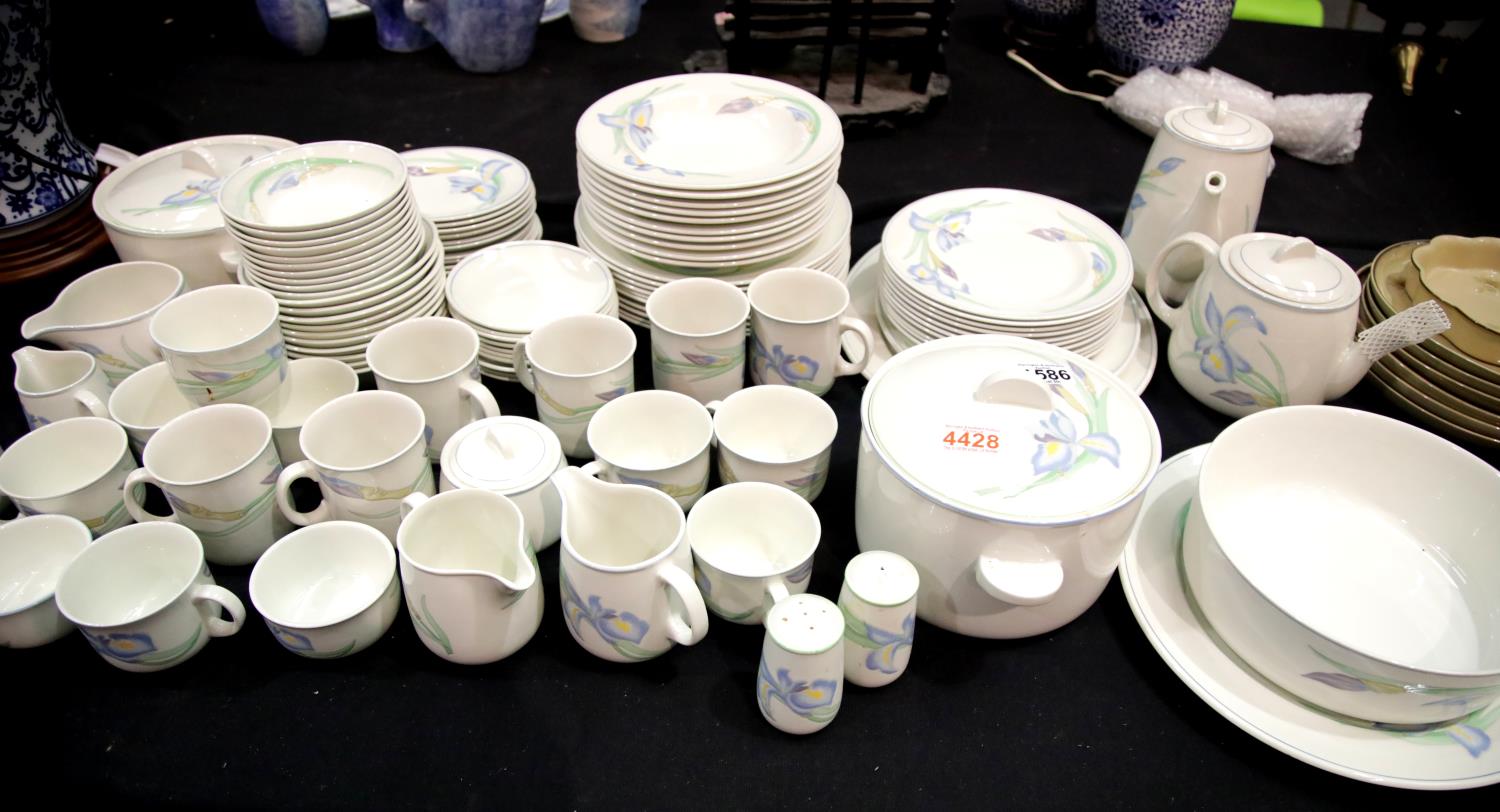 Large Midwinter dinner service, in excess of 100 pieces. This lot is not available for in-house P&P