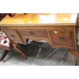 Vintage walnut ladies kneehole desk with two cupboards and pull writing extension, 93 x 45 cm.