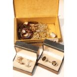 Box of mainly yellow metal jewellery and two pairs of novelty cufflinks. P&P Group 1 (£14+VAT for