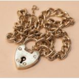 Ladies hallmarked silver solid link curb charm bracelet with padlock, L: 95 mm, 10.5g. P&P Group