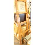 Large beech artist painting display easel. This lot is not available for in-house P&P