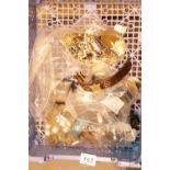 Box of mixed costume jewellery, watches etc. P&P Group 2 (£18+VAT for the first lot and £2+VAT for