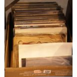 Box of mixed LPs mainly easy listening. This lot is not available for in-house P&P