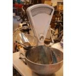 Weighmaster 10lb counted scale with scoop basin and calendar. This lot is not available for in-house