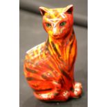 Anita Harris Sitting Cat signed, H: 18 cm. P&P Group 2 (£18+VAT for the first lot and £2+VAT for