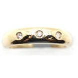 Ladies vintage 9ct gold three stone rub-over set ring, size M, 3.6g. P&P Group 1 (£14+VAT for the