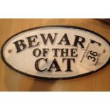 Cast iron Beware of the Cat sign, L: 18 cm. P&P Group 2 (£18+VAT for the first lot and £3+VAT for