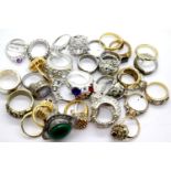 Large amount of ladies fashion rings, mostly stone set. P&P Group 1 (£14+VAT for the first lot