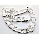 925 silver flat link bracelet, L: 19 cm, 11g. P&P Group 1 (£14+VAT for the first lot and £1+VAT