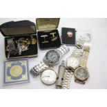 Mixed lot of gentleman's watches, cufflinks etc. P&P Group 1 (£14+VAT for the first lot and £1+VAT