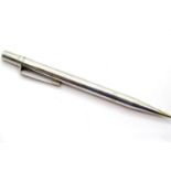 Yard O Led hallmarked silver propelling pencil. P&P group 1 (£14 for the first lot and £1 for