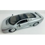 Maisto 1:12 Scale Jaguar XJ220 - Unboxed. P&P Group 2 (£18+VAT for the first lot and £3+VAT for