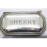 Sterling silver 1980 Sherry decanter label. P&P Group 1 (£14+VAT for the first lot and £1+VAT for