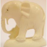 Ghanian ivory elephant purchased during WWII, L: 5.5 cm. P&P Group 1 (£14+VAT for the first lot