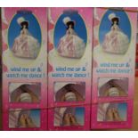 Six musical dolls, P&P Group 2 (£18+VAT for the first lot and £3+VAT for subsequent lots)