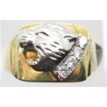 Gents silver and gold plated panther ring. P&P Group 1 (£14+VAT for the first lot and £1+VAT for