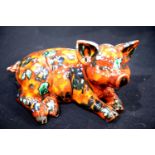 Anita Harris Pig, L: 19 cm. P&P Group 1 (£14+VAT for the first lot and £1+VAT for subsequent lots)