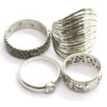 Four silver rings. P&P Group 1 (£14+VAT for the first lot and £1+VAT for subsequent lots)