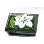 Moorcroft rectangular lidded Bermuda Lily pot. P&P Group 2 (£18+VAT for the first lot and £3+VAT for
