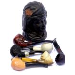 Six mixed smoking pipes and an early terracotta tobacco jar. P&P Group 3 (£25+VAT for the first