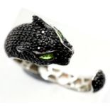 Stone set leopard head silver ring, size S, 5g. P&P Group 1 (£14+VAT for the first lot and £1+VAT