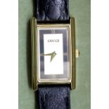 Gucci ladies cocktail watch on leather strap in original box. P&P Group 1 (£14+VAT for the first lot