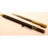 Special Operations type brown pen with built in spike, L: 13 cm. P&P Group 1 (£14+VAT for the