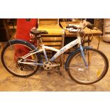 Girls B-Twin 6 speed mountain bike. Not available for in-house P&P.