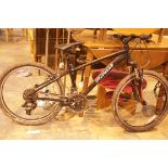 Child's Specialized Hotrock 21 speed mountain bike with 14" frame. Not available for in-house P&P.