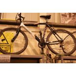 Gents Ammaco Mountaineer 18 speed mountain bike with 22" frame. Not available for in-house P&P.