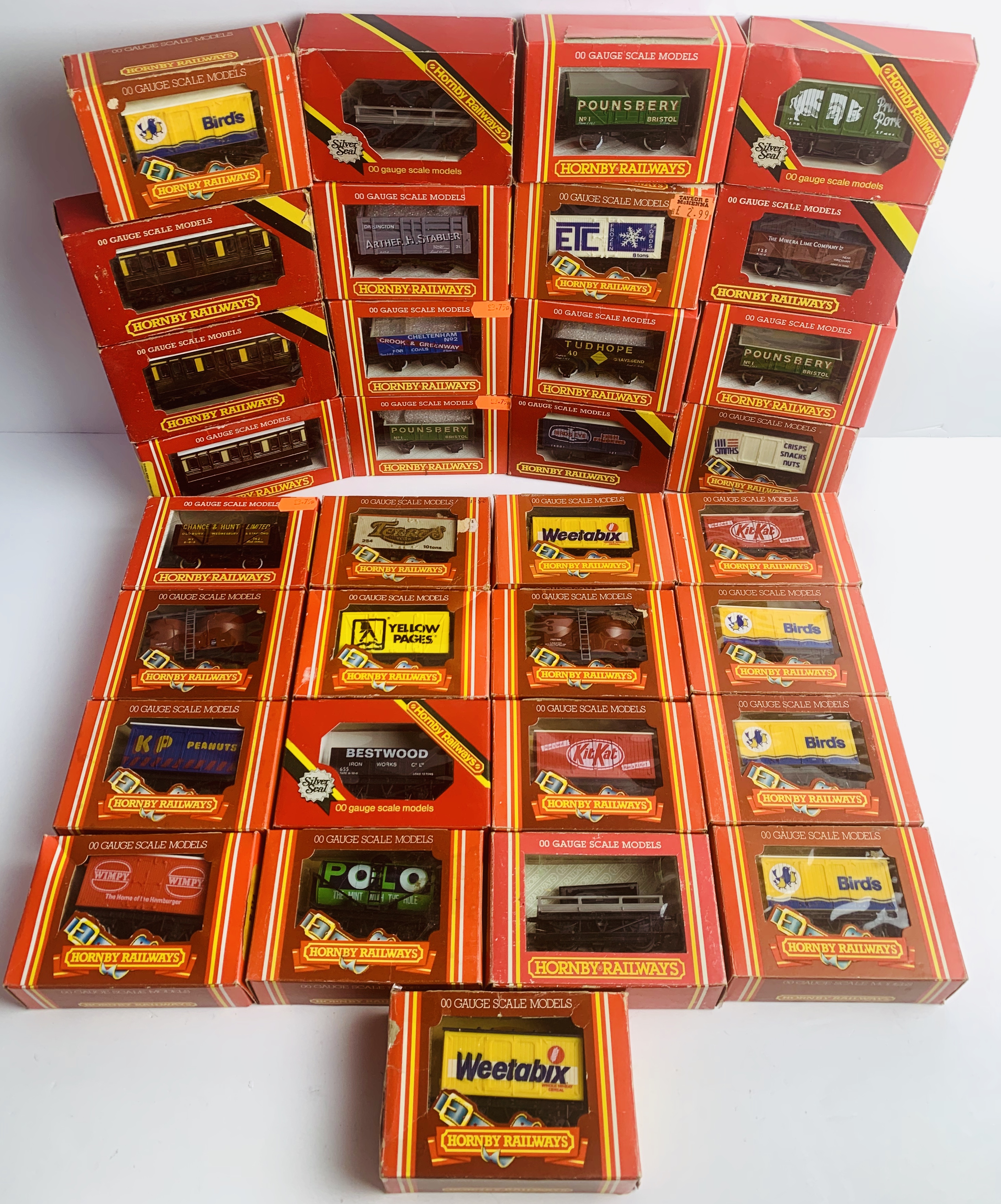 33x Hornby OO Gauge Assorted Goods Wagons - All Boxed. P&P Group 2 (£18+VAT for the first lot and £