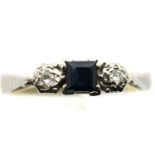 Ladies 18ct gold antique princess cut sapphire and diamond three stone ring, size M, 3.0g. P&P Group