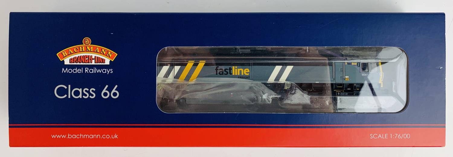 Bachmann 32-979Y Class 66 301 'Fastline' Rail Express Ltd Ed Cert No. 473/1000 - Boxed with Detail