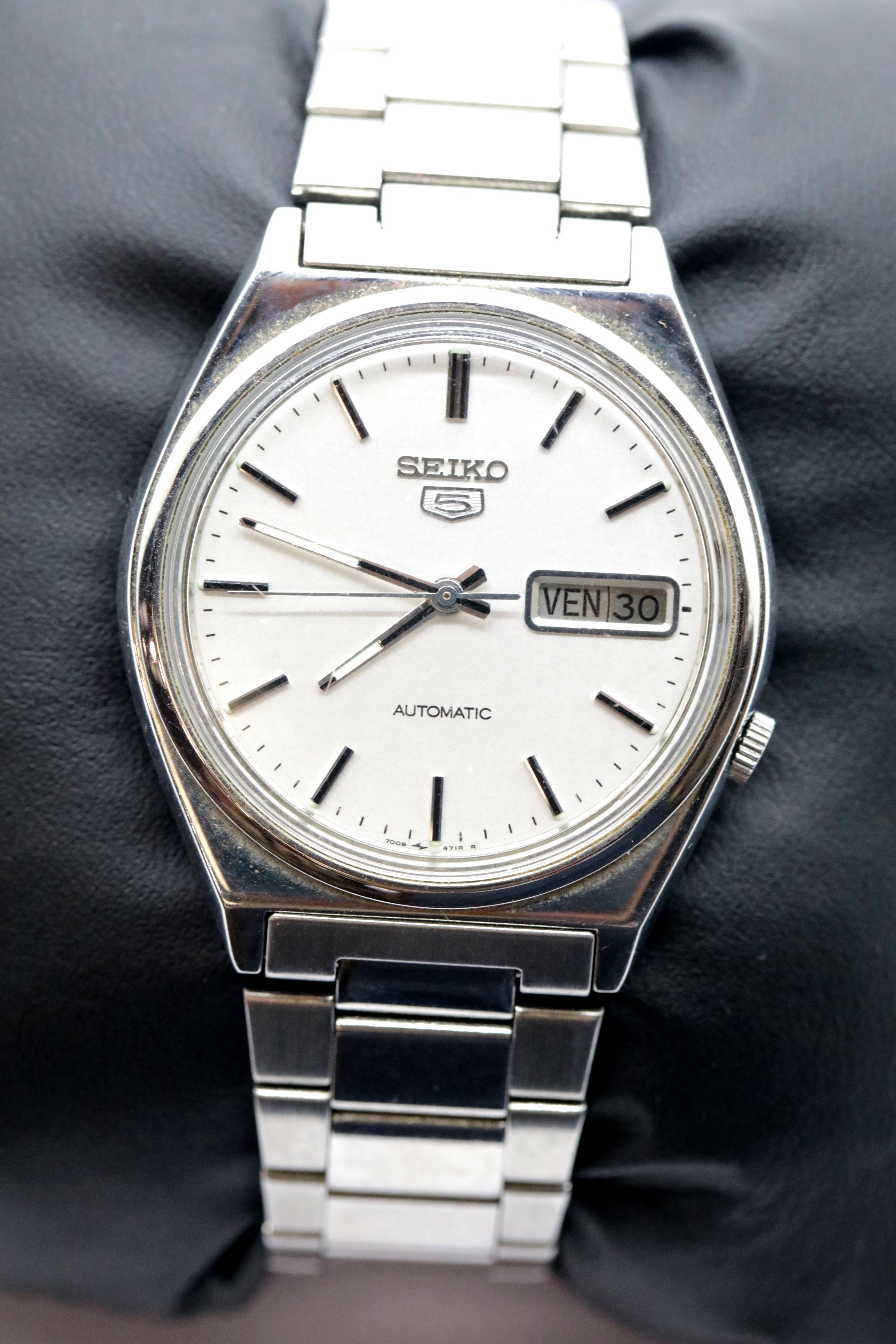 Gents Seiko 5 automatic wristwatch, boxed. Dial D: 30 mm. P&P Group 1 (£14+VAT for the first lot and - Image 4 of 5