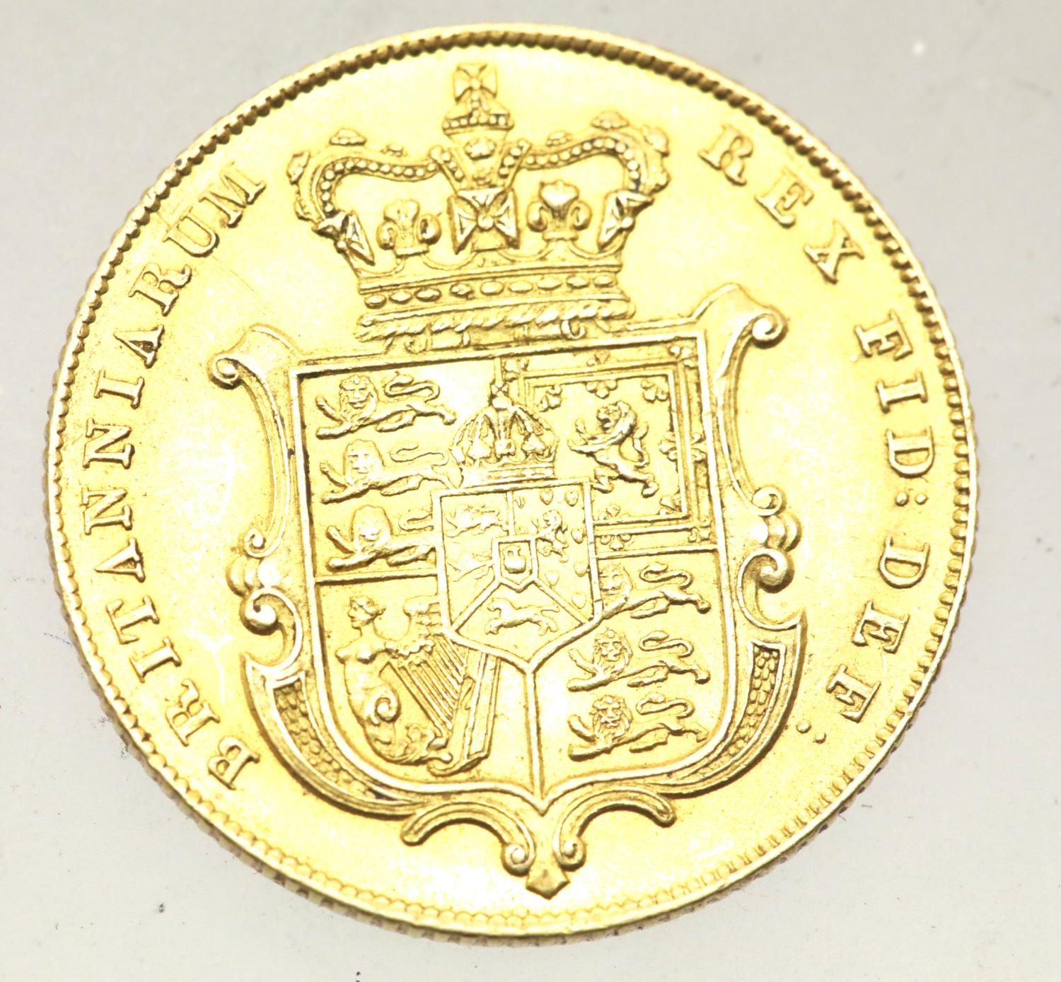 George IV c1826 shield back sovereign in good condition. P&P Group 1 (£14+VAT for the first lot - Image 2 of 2