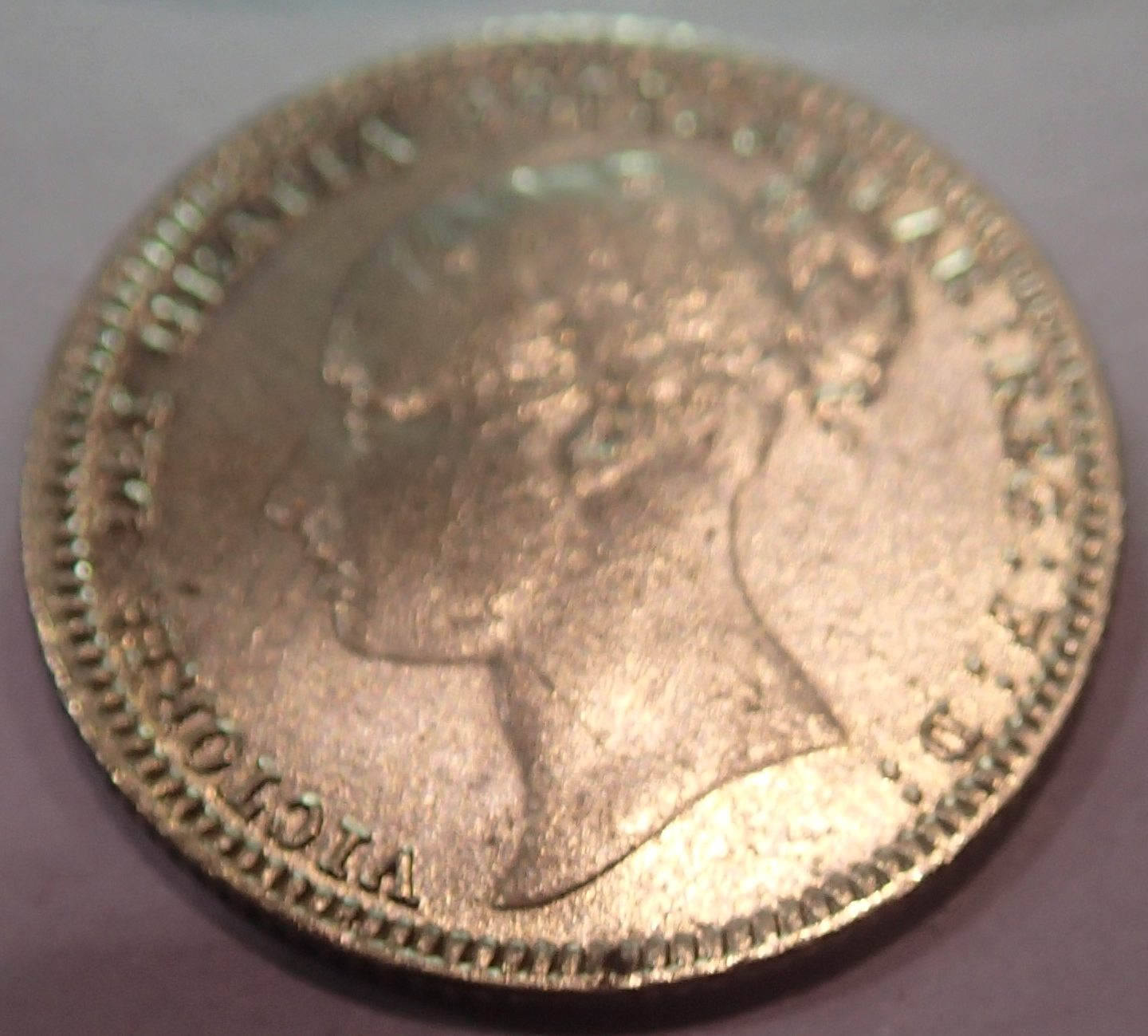 Silver Sixpence of Queen Victoria - 1880 - Young Head. P&P Group 1 (£14+VAT for the first lot and £