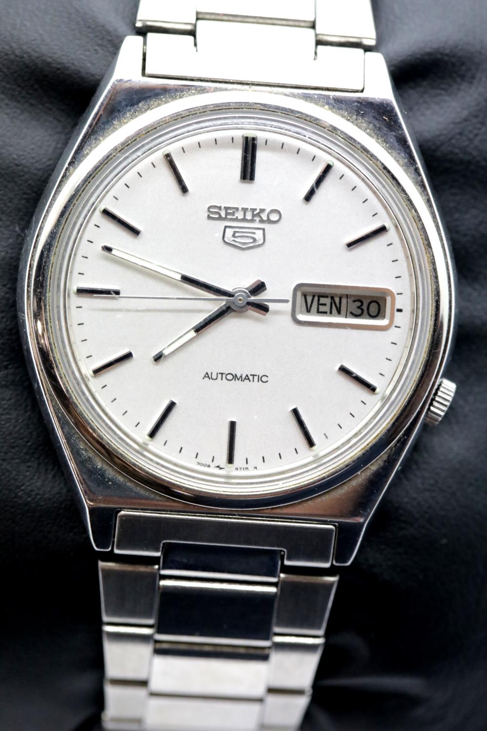 Gents Seiko 5 automatic wristwatch, boxed. Dial D: 30 mm. P&P Group 1 (£14+VAT for the first lot and