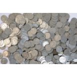 Quantity of loose GB coins, farthings and sixpence. P&P Group 1 (£14+VAT for the first lot and £1+