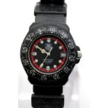 Rare Tag Heuer Professional 200m quartz ladies/youth wristwatch with black rubber strap. P&P Group 1