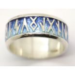 Sterling silver and enamel band ring B+ Sheila Fleet. P&P Group 1 (£14+VAT for the first lot and £