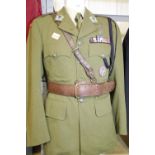 Polish WWII type Free Forces Parachute Captain's representation set comprising badged tunic and