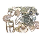 Bag of metal detecting finds including Military Badges & Buttons. P&P Group 2 (£18+VAT for the first