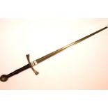 Contemporary re-enactment medieval type broadsword, blade L: 90 cm. Not available for in-house P&P